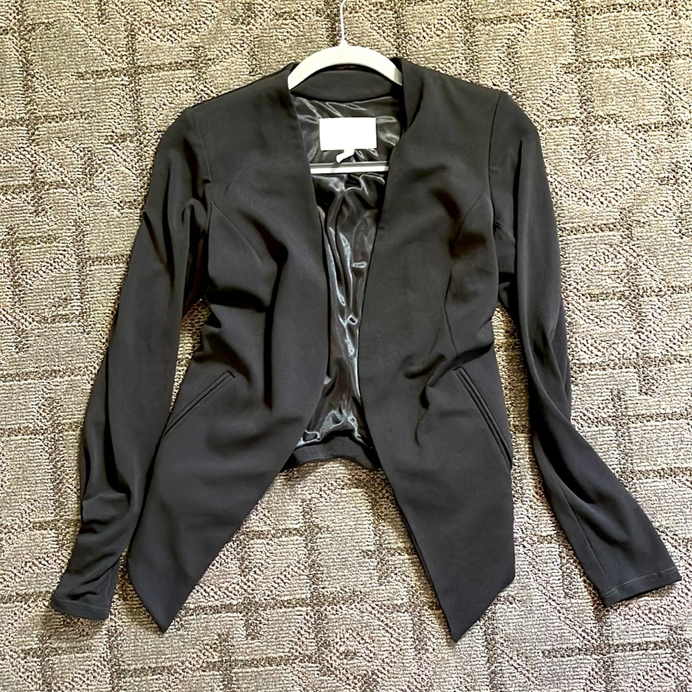 BCBG generation black open jacket
